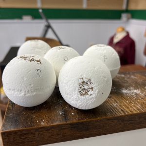 Bath Bomb: Unpackaged, Peppermint Eucalyptus